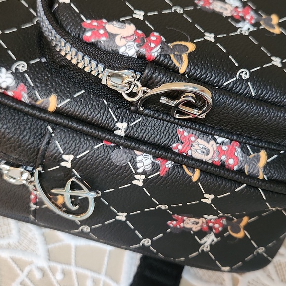 Disney Minnie Mouse Mini black backpack in like new condition! - Picture 10 of 13